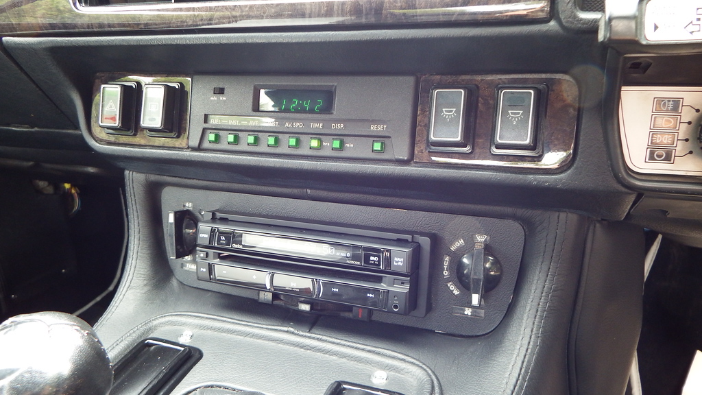 ClarionNZ502 (2).JPG