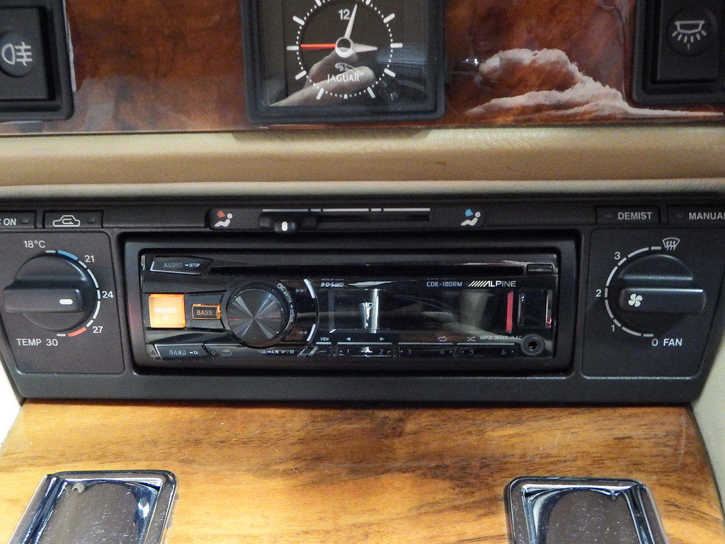 AlpineCDE180RM-MHX (2).JPG